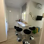 Renovated Mikky Close Apartment *