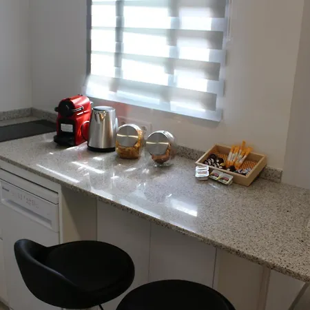 Renovated Mikky Close Марбелья